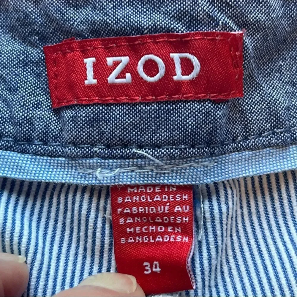 Izod Men's Casual Shorts Light blue with white pin stripe Size 34
